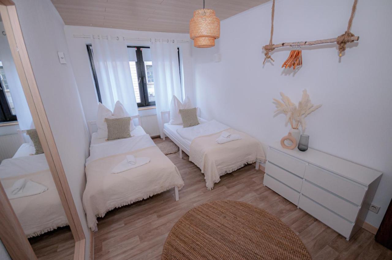 Haiger Motel Kalos מראה חיצוני תמונה